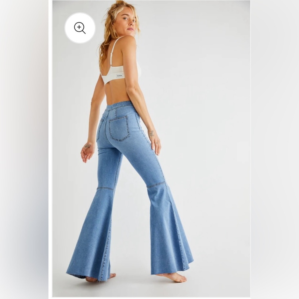 Free People Float on Flares …..Flared Blue Jeans.NWOT - Picture 3 of 13